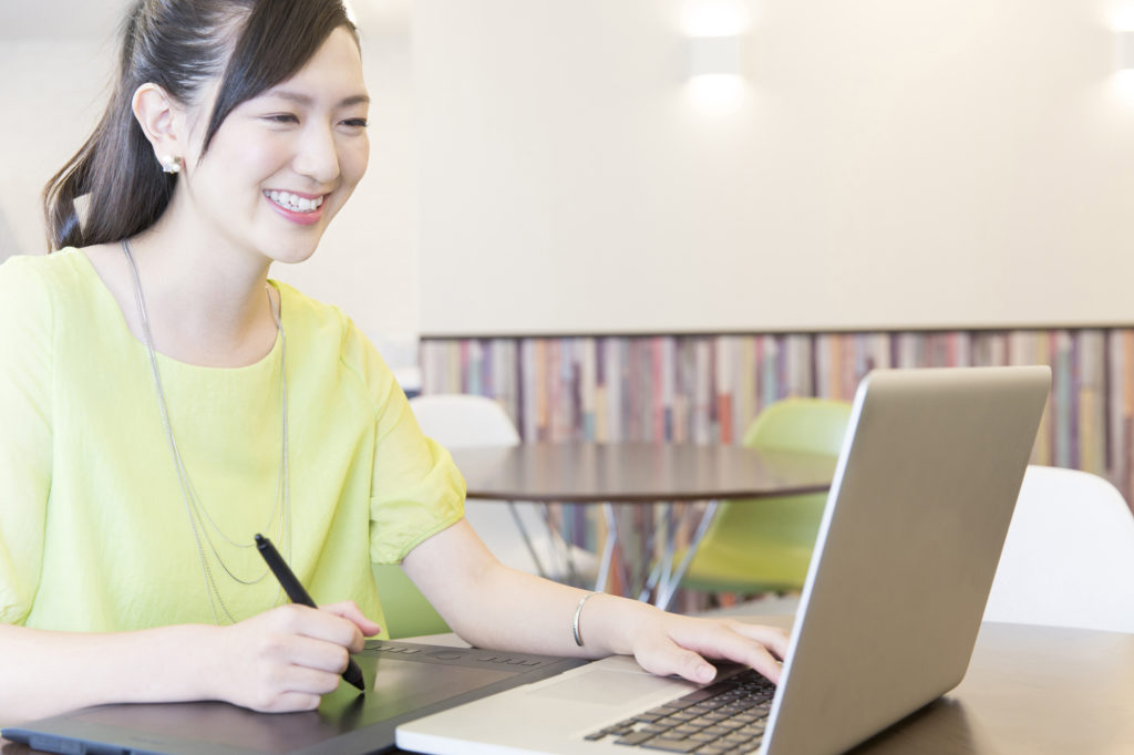 サークルのロゴを依頼する流れ