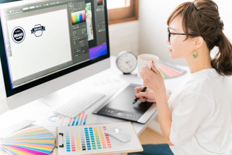 サークルのロゴ制作を依頼する方法と料金！個人と会社を比較